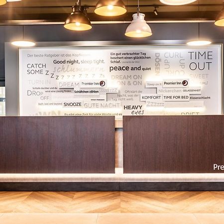 Premier Inn Wuppertal City Centre Exterior foto